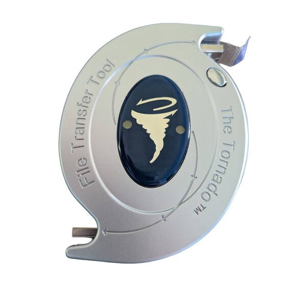 The Tornado PC to PC Data Transfer Device Voted Best Gadget 2007 Computer Boxed - Picture 4 of 4